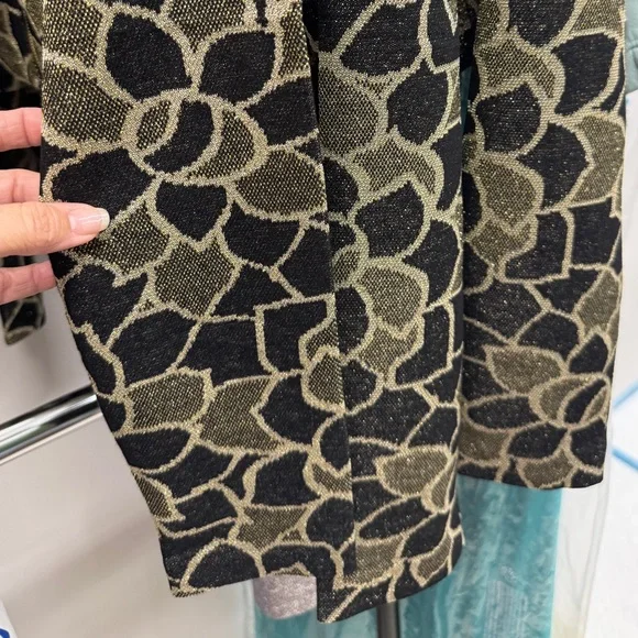 NWT • TRINA TURK • Frosty Meadows Cropped Knit Jacquard Zip-Front Top • Multi 🖤 - Picture 7 of 10